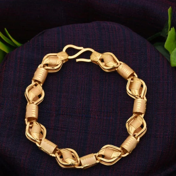 Kohli Superior Quality Gorgeous Design Gold Plated Bracelet for Men - Style B144 - Timecraze