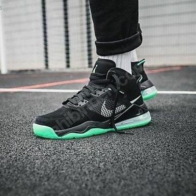 Amazing Black Green Men's Sports Shoes