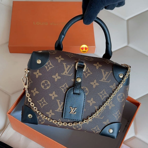 Amazing luxurious and petite bag