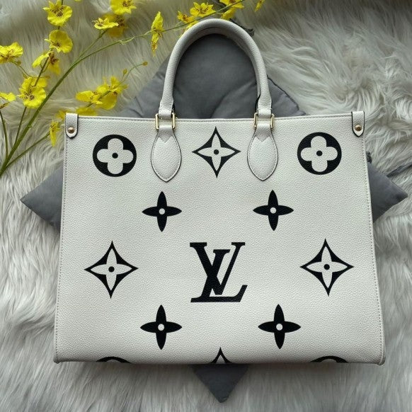 Monogram Premium Leather Bag - Timecraze