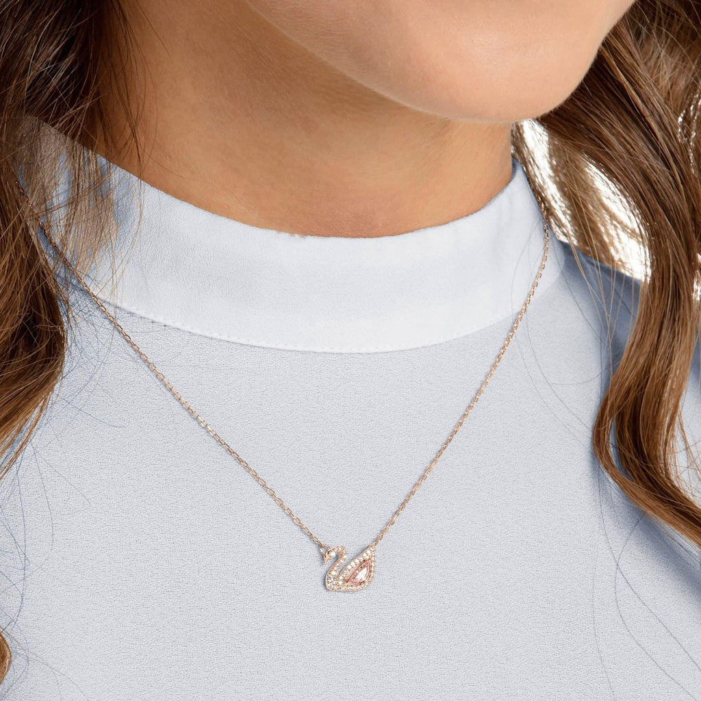 Diamond Swan Chain Pendant - Timecraze