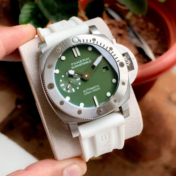 Amazing Panerai Submersible Verde watch - Timecraze
