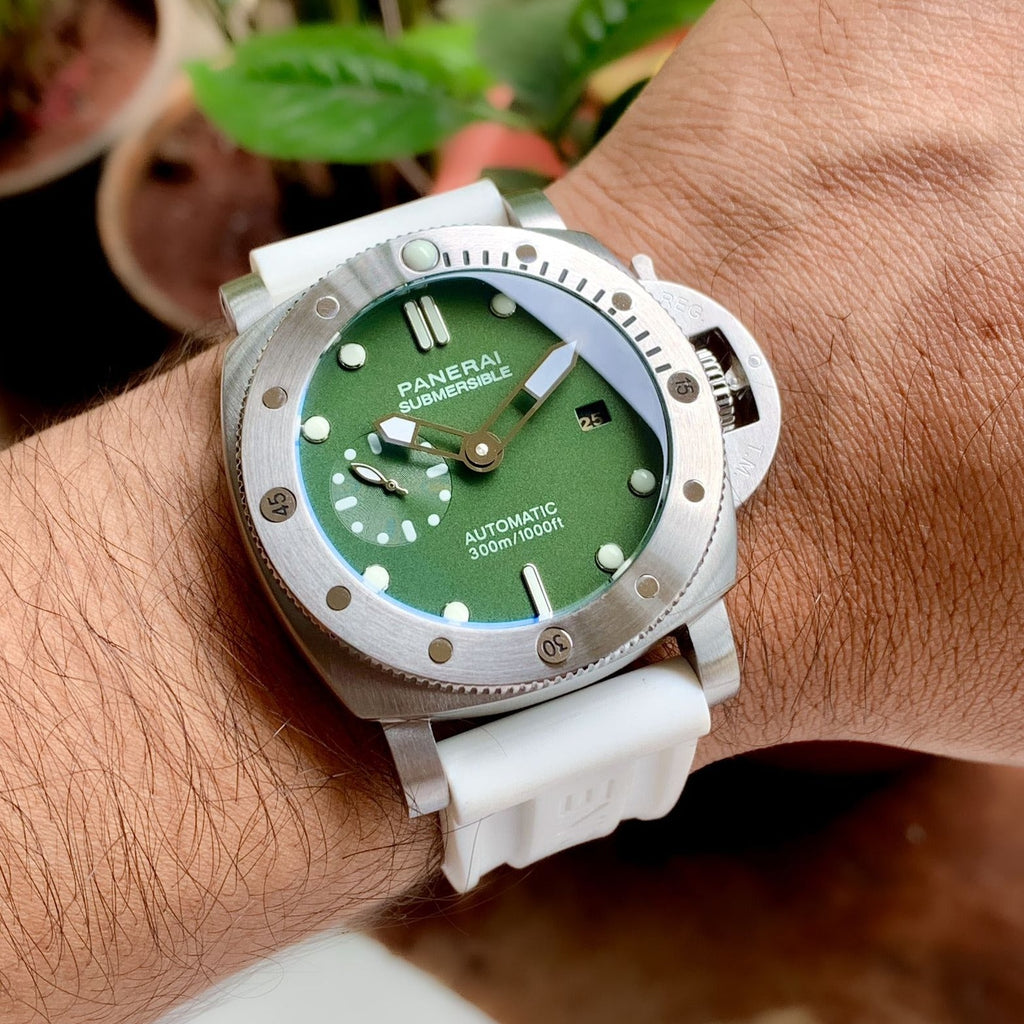 Amazing Panerai Submersible Verde watch - Timecraze
