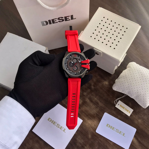 Black Body & Black Dial & Red Rubber watch - Timecraze