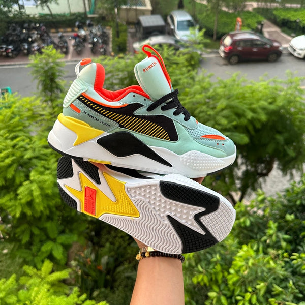 Amazing Hard Drive Shoes - Timecraze