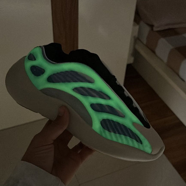 Amazing yeezy 700 v3 shoes - Timecraze