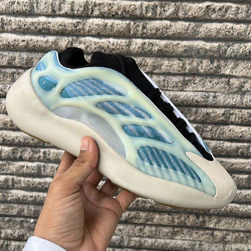 Amazing yeezy 700 v3 shoes - Timecraze