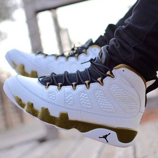 Amazing Jr Retro 9 Statue Shoes - Timecraze