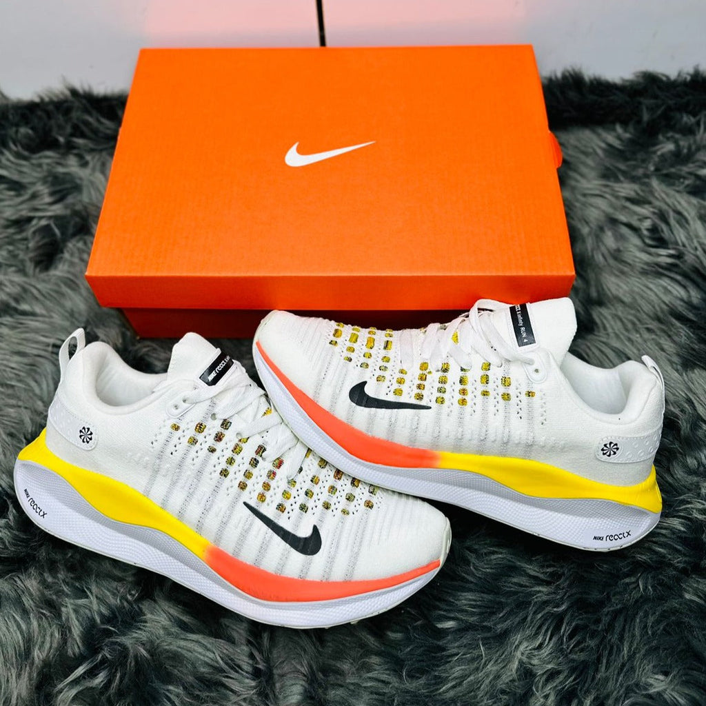 React infinity Run 4 Shoes - Timecraze