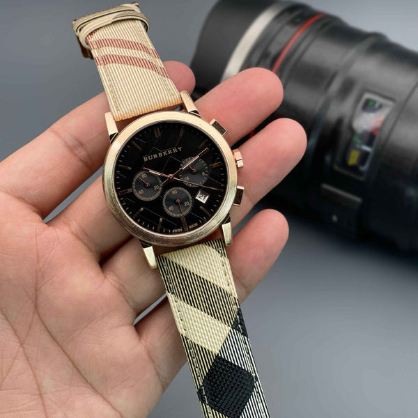 Amazing classy bburry men watch