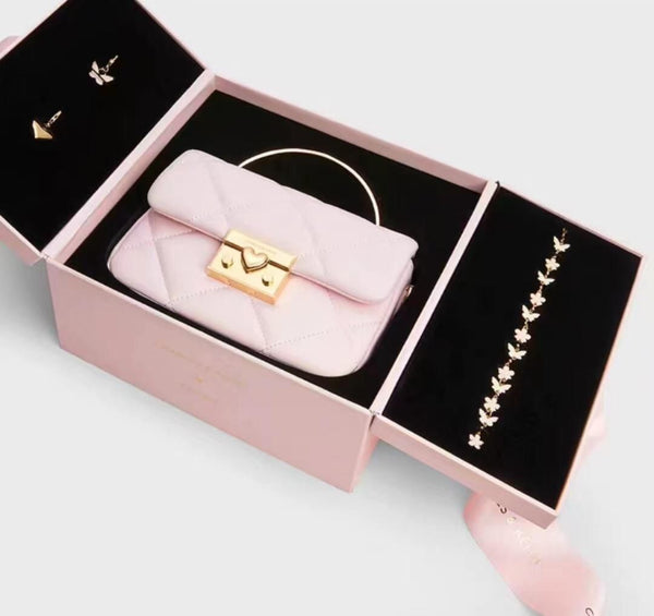 C&K boxy hand bag