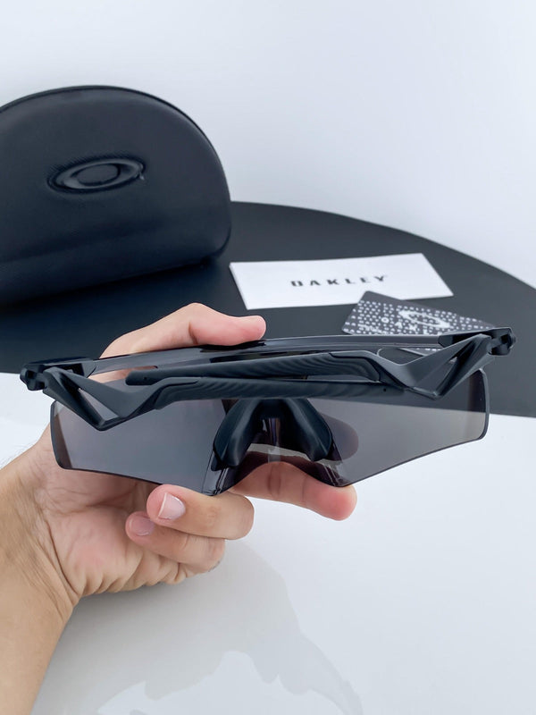 Oakley mens sunglasses