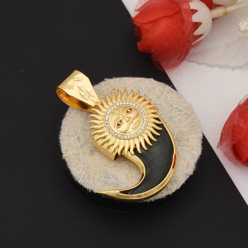 Sun Gorgeous Design Gold Plated Artificial Lion Nail Pendant for Men - Style B597