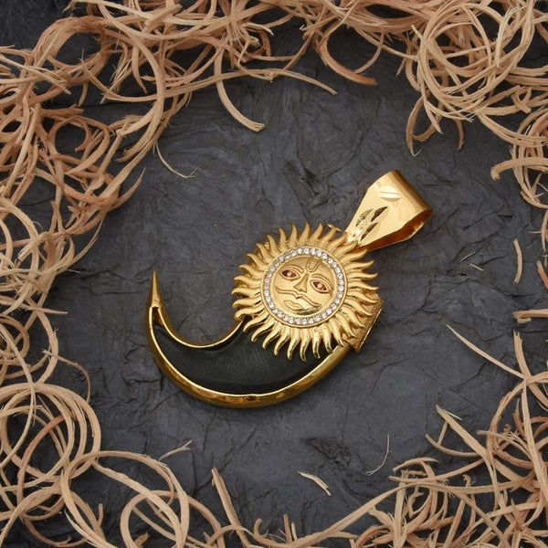 Sun Gorgeous Design Gold Plated Artificial Lion Nail Pendant for Men - Style B597