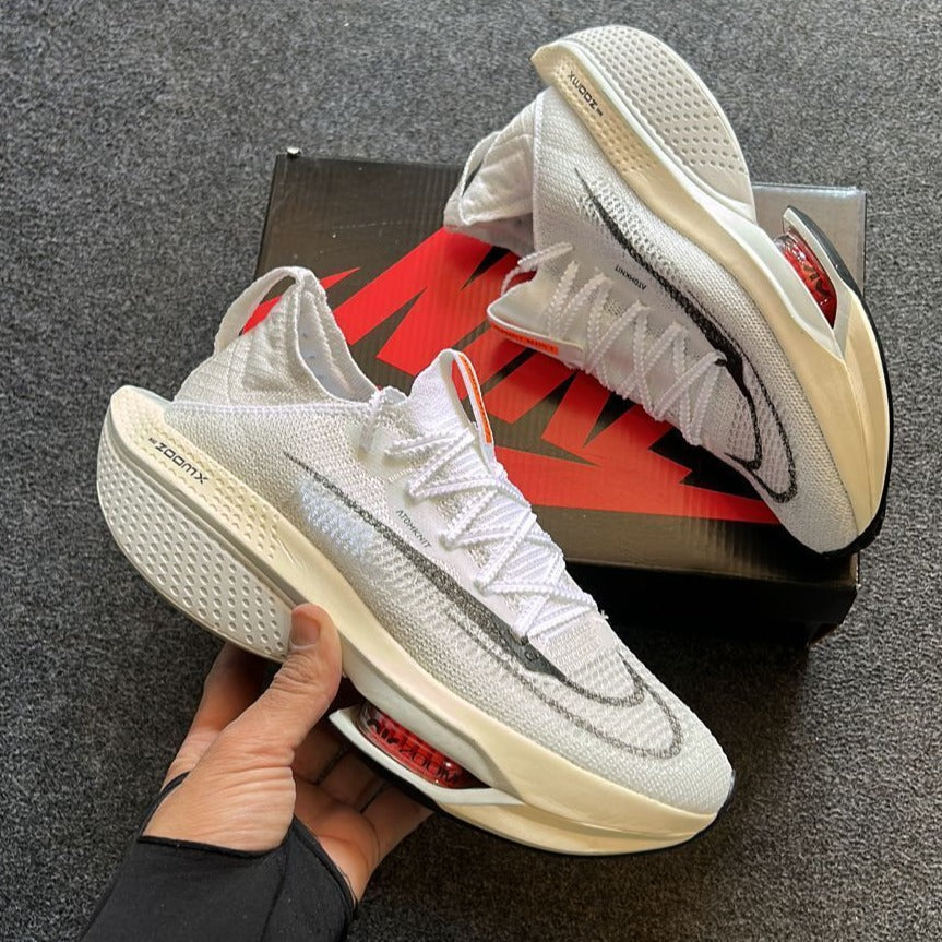 Amazing Men's Premium Sneakers  Shoes