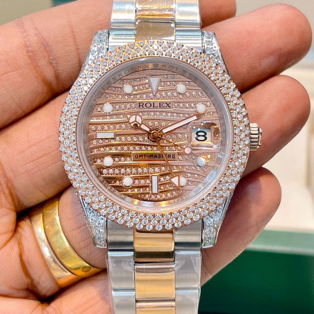 Amazing latest model Diamond Premium Men's watch
