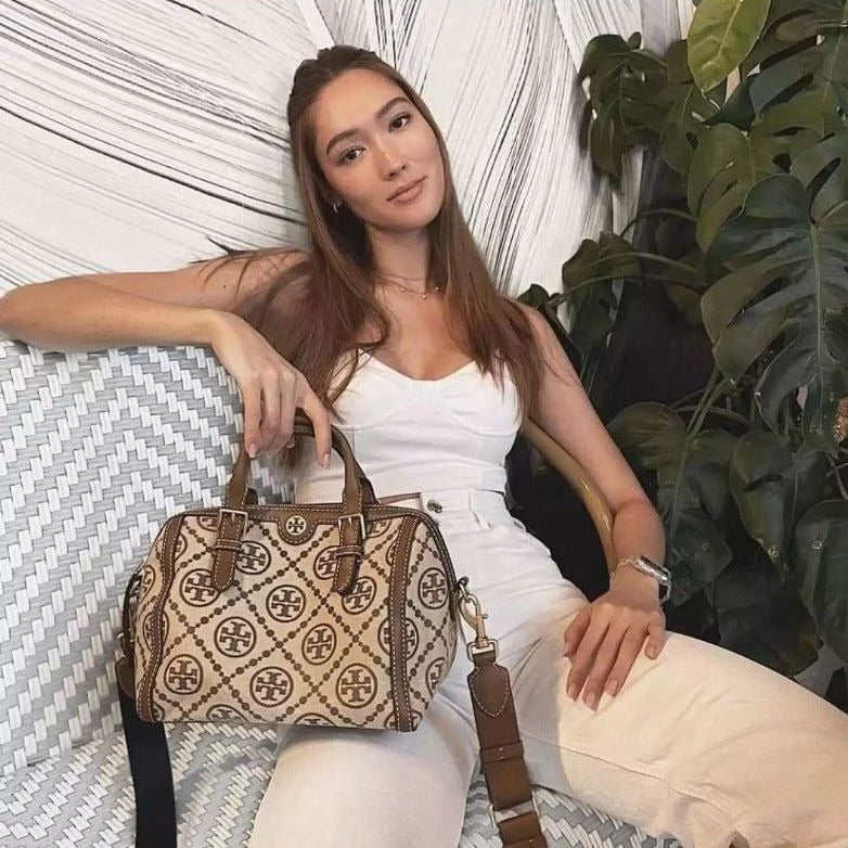 Amazing  exquisite  Speedy bag