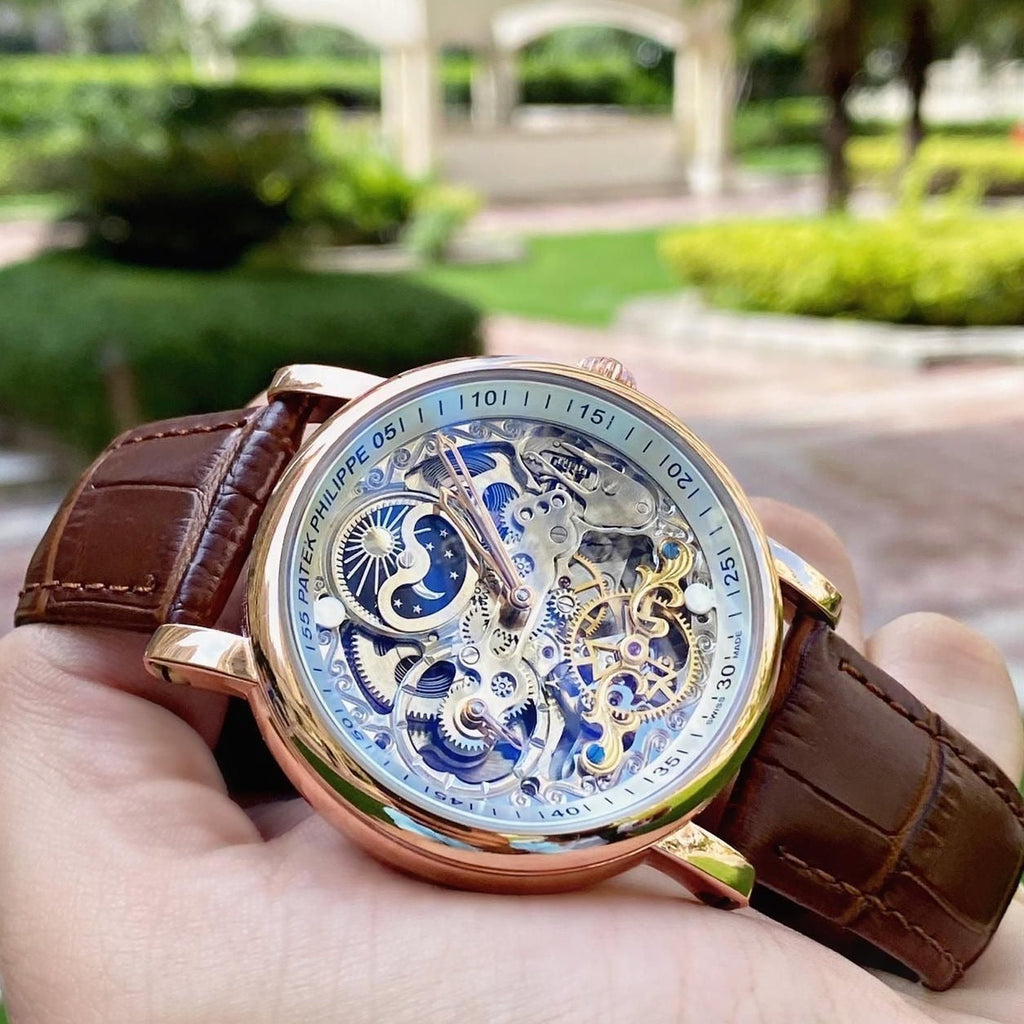 Amazing crafted with exceptional Men's watch