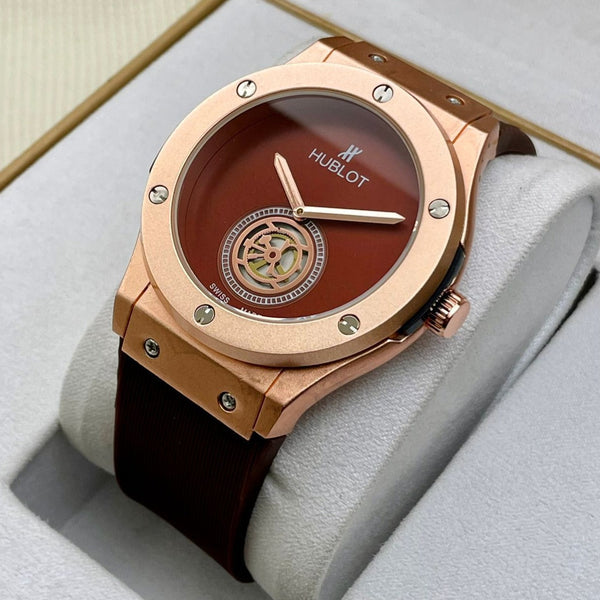 Amazing Rubber Strap Luxury Watch