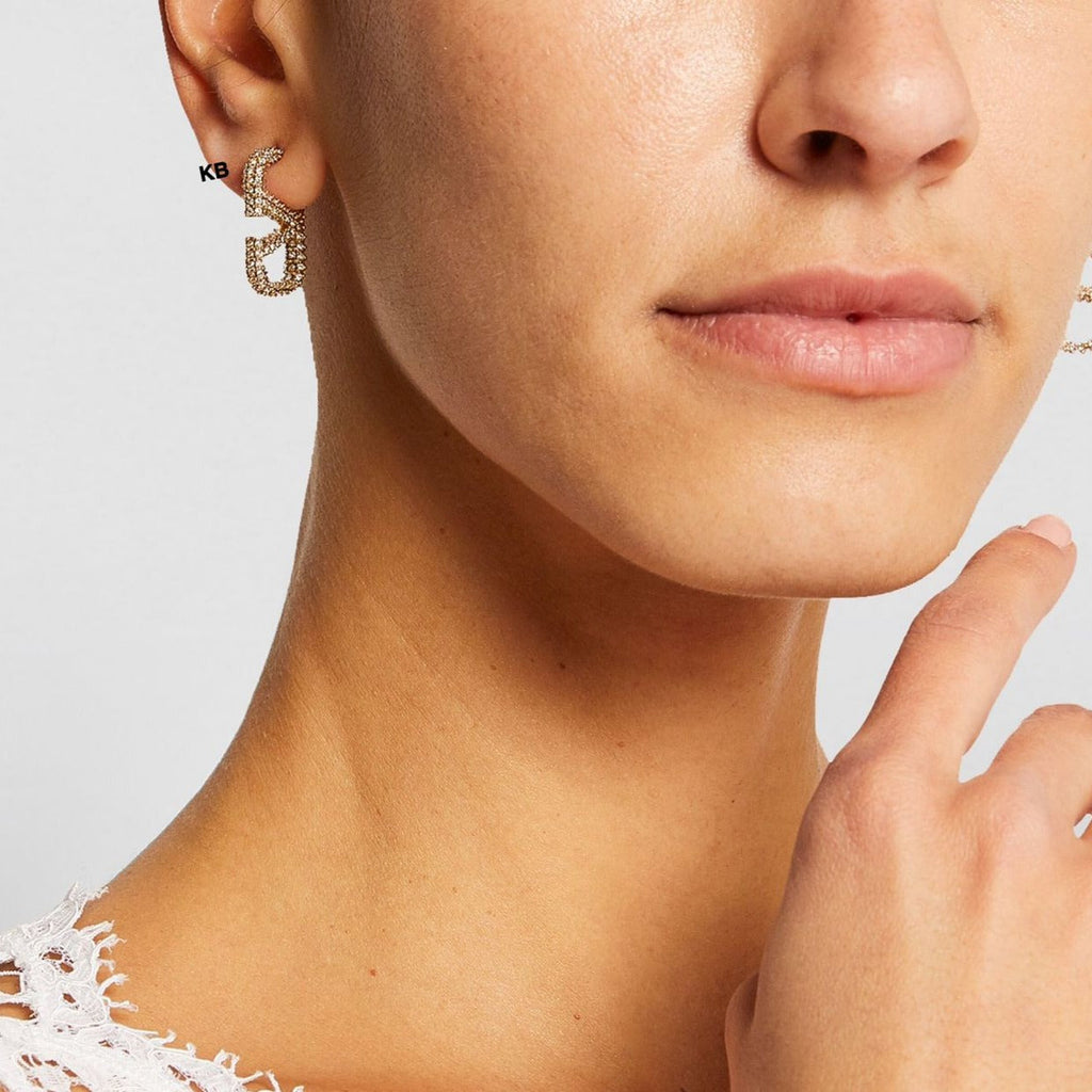 Amazing VLogo Signature Metal Earring