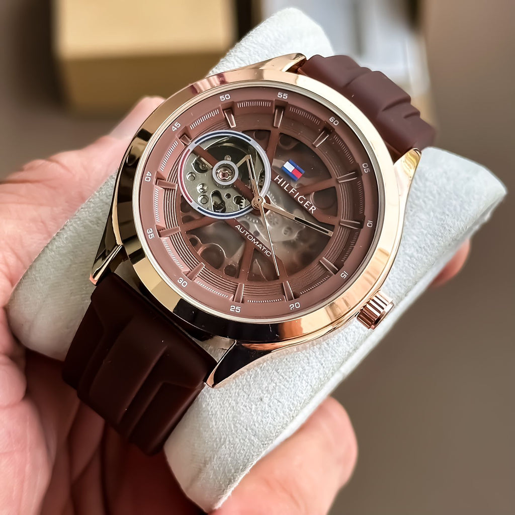 Amazing automatic timepiece Men's watch