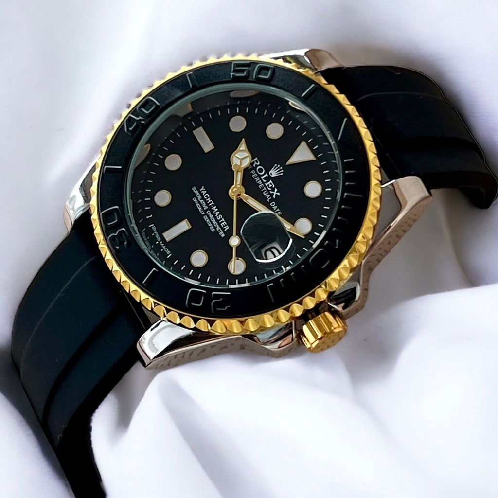 Amazing Luxury Blcak Gold Men's  Watch
