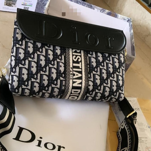 Classic Monogram jacquard shoulder Bag - Timecraze