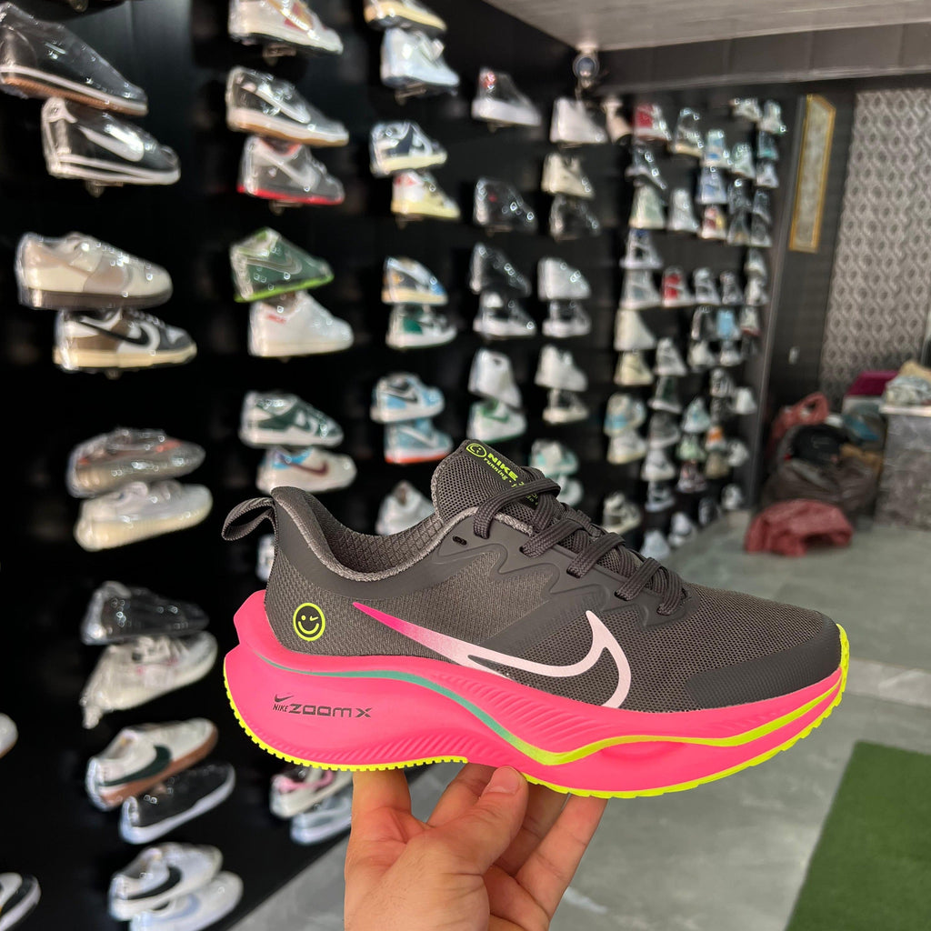 Nk premium x smiley girls shoes - Timecraze