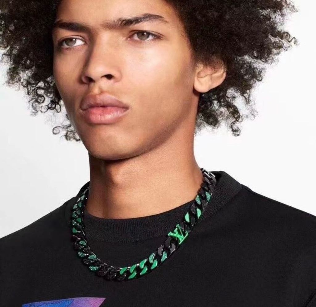 Lv Premium Neckhain