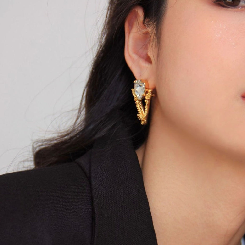 Vsache virtues crystal stud earrings - Timecraze