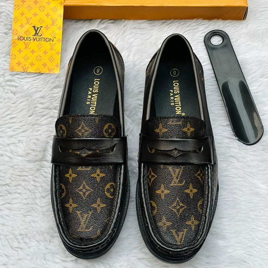 Amazing LV Buckle Check Loafers - Timecraze