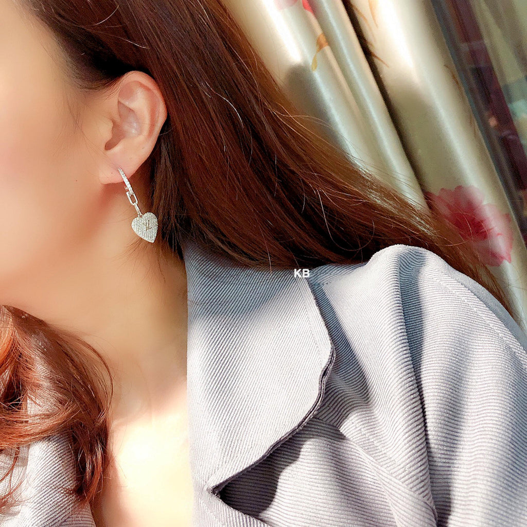 Lv premium heart shape earrings - Timecraze