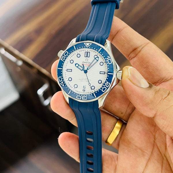 Amazing Master Chronometer watch - Timecraze