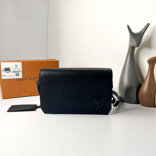 Lv Initials Wallet Bag - Timecraze