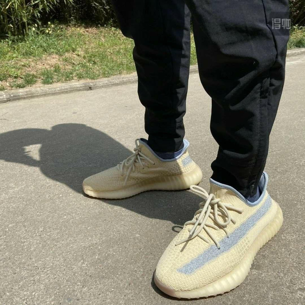 Amazing Yeezy 350 V2 Shoe - Timecraze